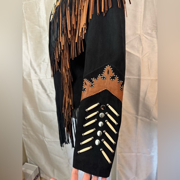 Vintage western fringe leather jacket - Picture 5 of 15